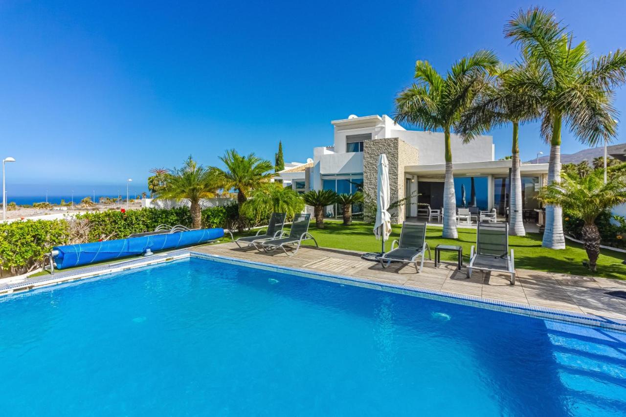 Eleonora, Luxury With Heated Pool Ocean View In Adeje, Tenerife Willa